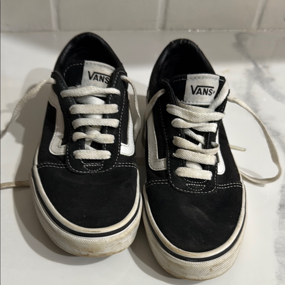 Vans Classic Black and White Low-Tops